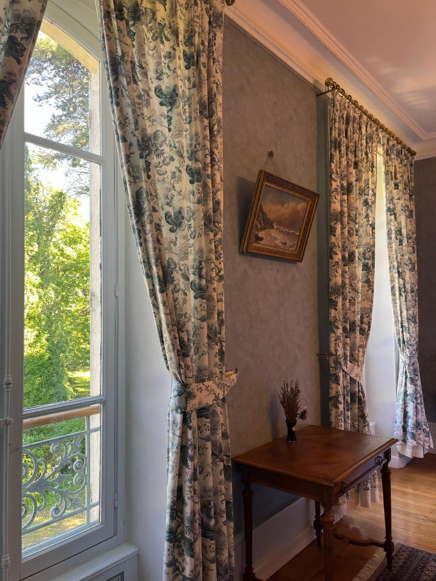 Saint-Gerand-le-PuyDemeure Des Payratons住宿加早餐旅馆 外观 照片