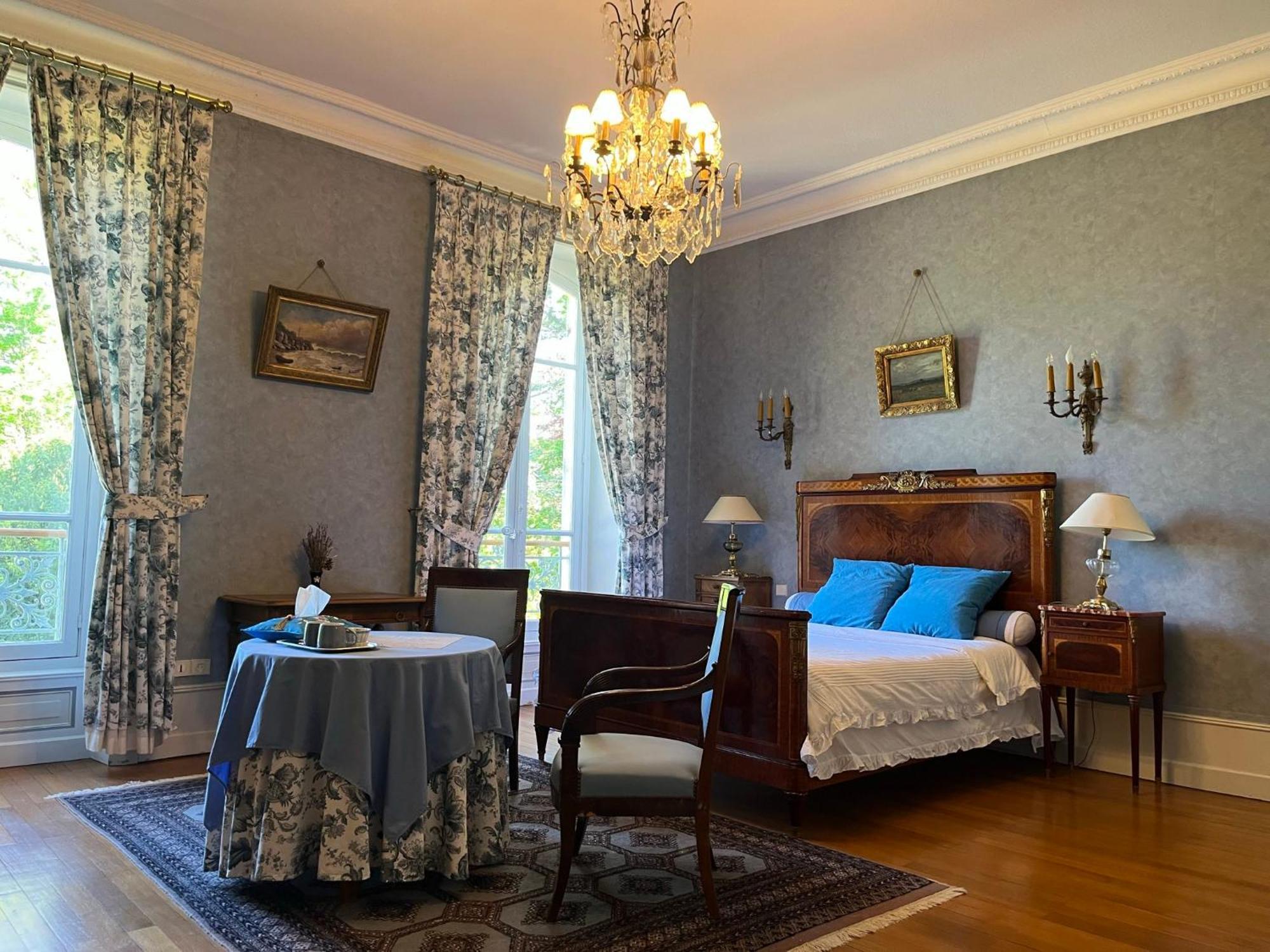 Saint-Gerand-le-PuyDemeure Des Payratons住宿加早餐旅馆 外观 照片