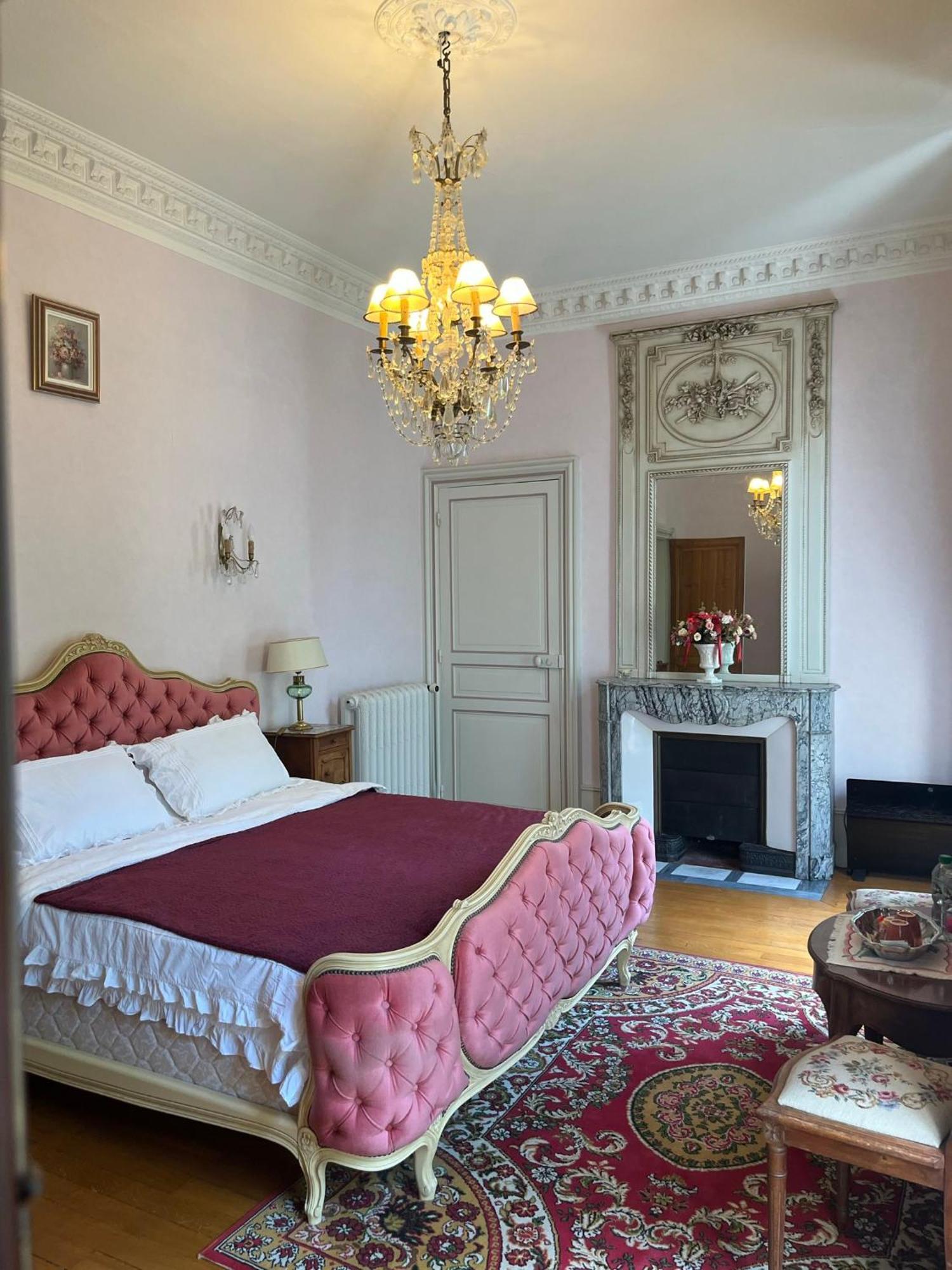 Saint-Gerand-le-PuyDemeure Des Payratons住宿加早餐旅馆 外观 照片